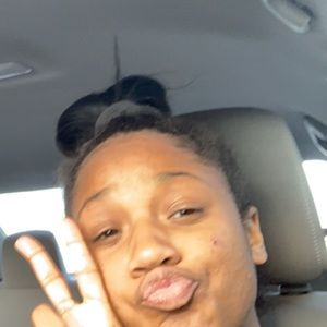 Meet your Posher, Shayla